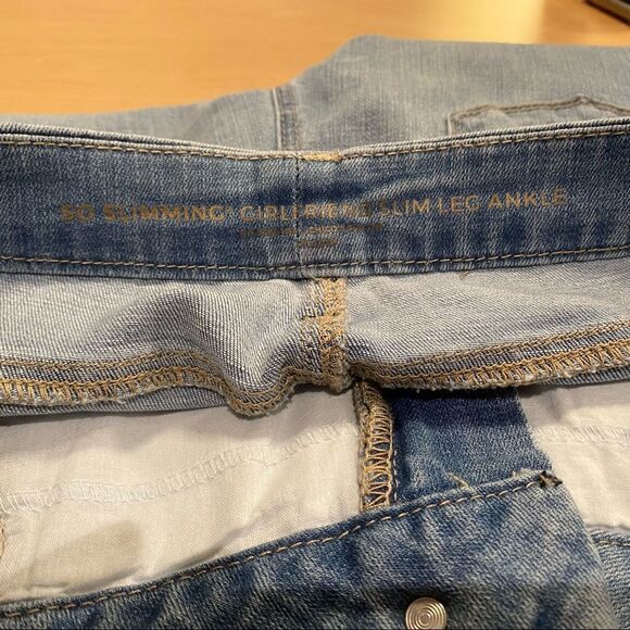 CHICO’S So Slimming Patchwork Embellished Girlfriend Ankle Jeans - Picture 11 of 11